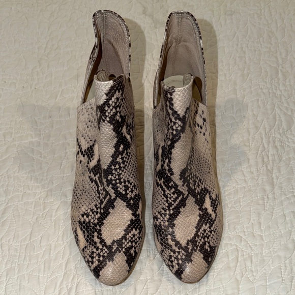 Steve Madden Snake-Print Women's Cutout Ankle Boots - Picture 3 of 9